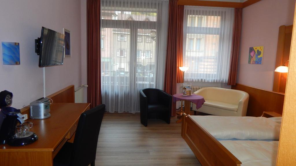 Hotel Sonne Bad Wildbad Exterior foto
