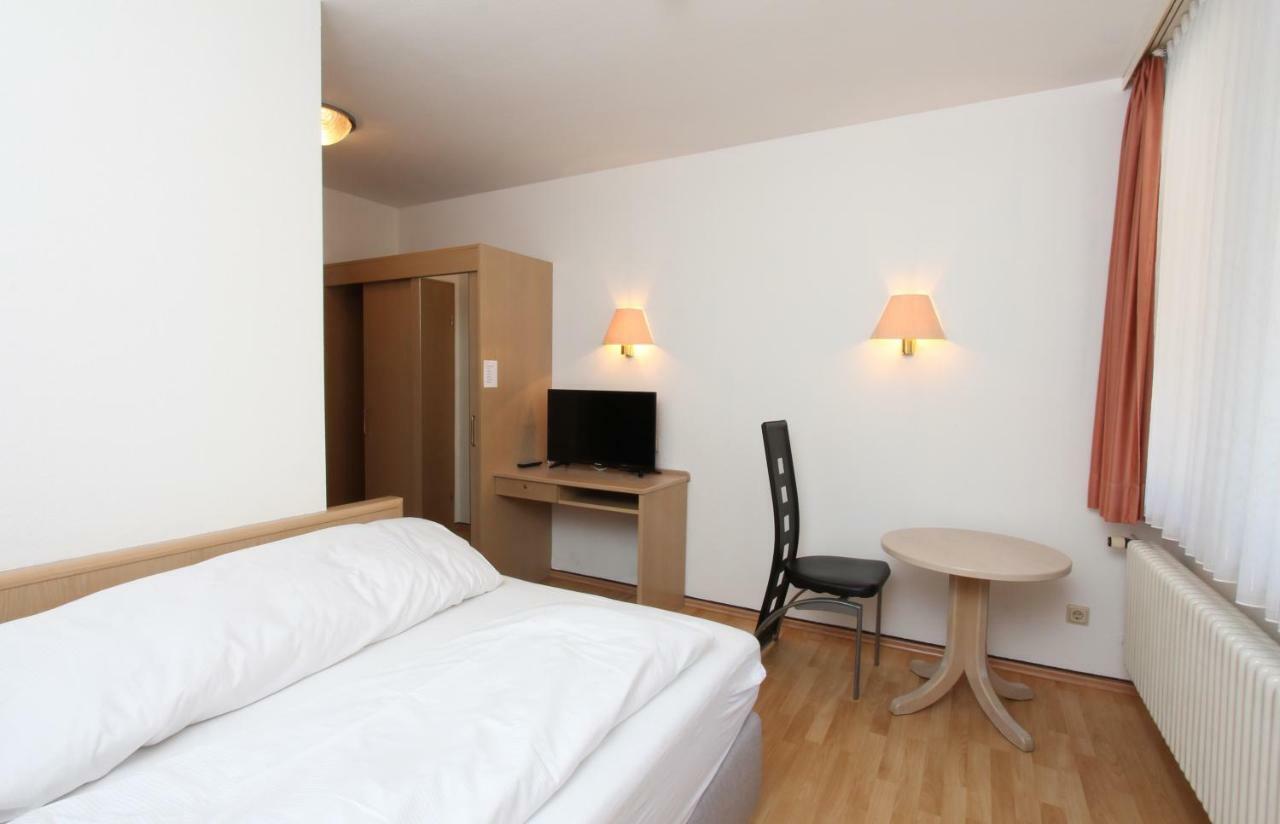 Hotel Sonne Bad Wildbad Exterior foto